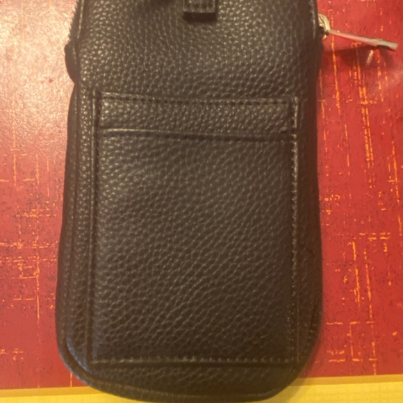 Black and gold - Picture 7 of 16